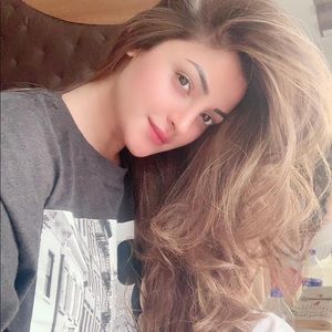 Meet your Posher, Najhat